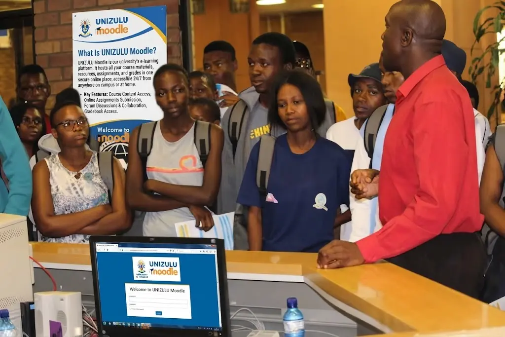 What Is UNIZULU Moodle online learning platform